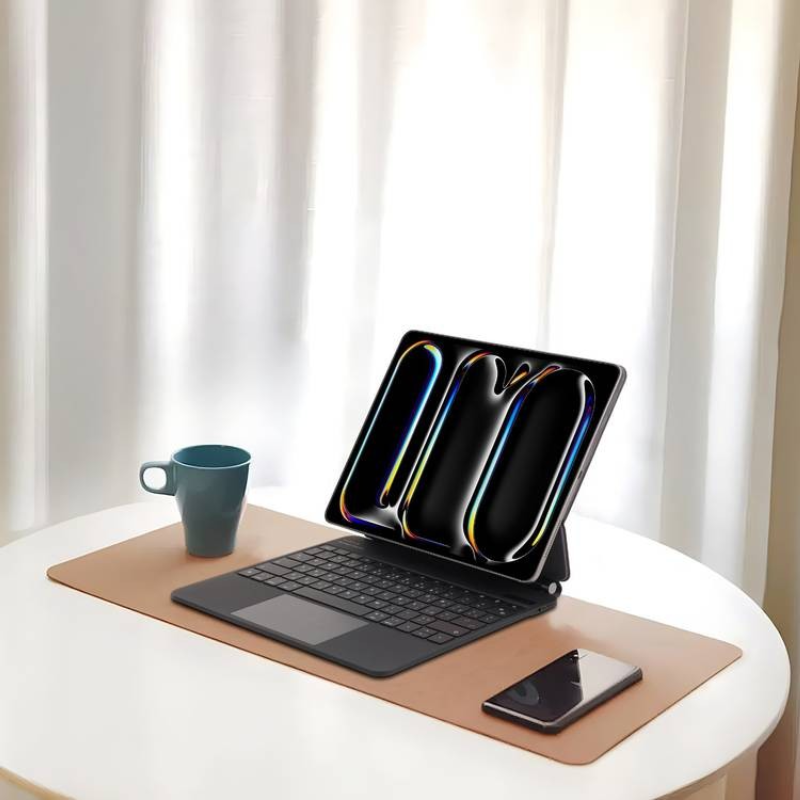 قیمت و خرید کیف کیبورد دار لولو مدل Aeroboard مناسب iPad Pro 13 inch 2024